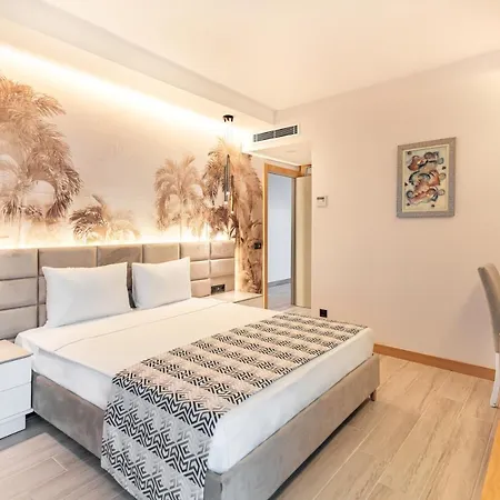 Ξενοδοχείο Pearly 3*