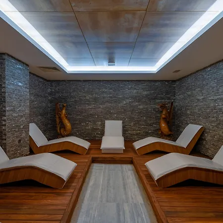 Hotel Pearly 3*