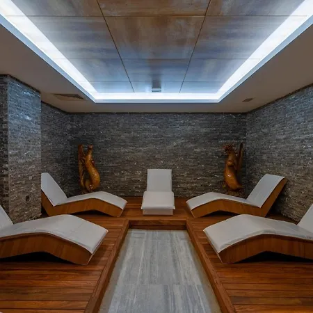 فندق Pearly 3*